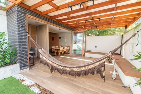 Apartamento à venda com 139m², 2 quartos e 2 vagasvaranda