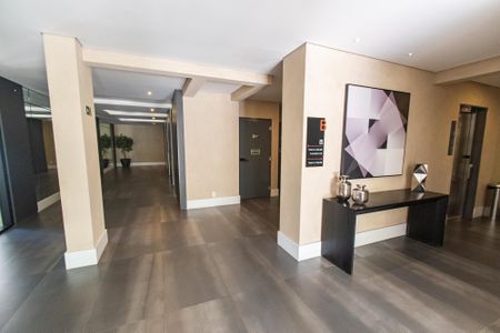 Apartamento à venda com 139m², 2 quartos e 2 vagasHall de entrada