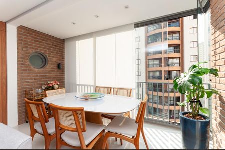 Apartamento à venda com 85m², 2 quartos e 2 vagasVaranda Estendida