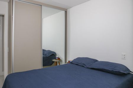 Apartamento à venda com 85m², 2 quartos e 2 vagas Apartamento à venda com 85m², 2 quartos e 2 vagasQuarto