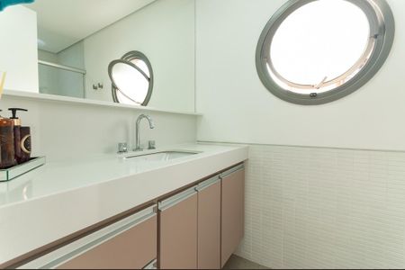 Apartamento à venda com 85m², 2 quartos e 2 vagasBanheiro Social