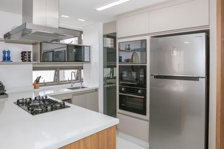 Apartamento à venda com 85m², 2 quartos e 2 vagas Apartamento à venda com 85m², 2 quartos e 2 vagasCozinha e Área de Serviço