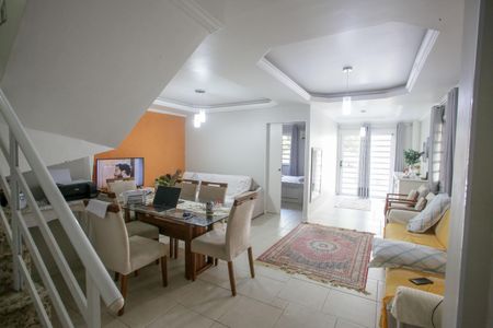 Casa de condomínio à venda com 370m², 6 quartos e 2 vagasSala