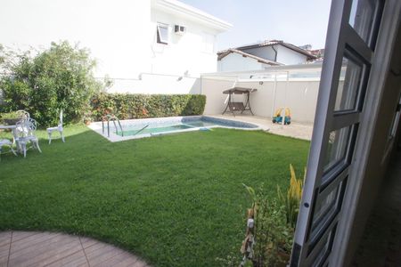 Casa de condomínio à venda com 370m², 6 quartos e 2 vagasQuintal