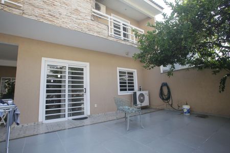 Casa de condomínio à venda com 370m², 6 quartos e 2 vagasFrente da Casa