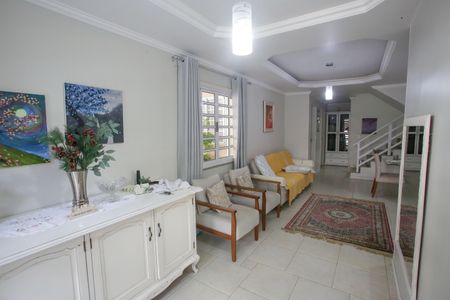 Casa de condomínio à venda com 370m², 6 quartos e 2 vagasSala