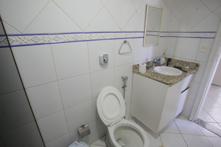 Casa de condomínio à venda com 370m², 6 quartos e 2 vagasBanheiro da Suíte 4