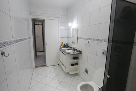 Casa de condomínio à venda com 370m², 6 quartos e 2 vagasBanheiro da Suíte 6