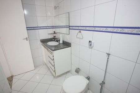 Casa de condomínio à venda com 370m², 6 quartos e 2 vagasBanheiro da Suíte 7