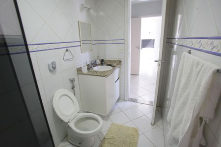 Casa de condomínio à venda com 370m², 6 quartos e 2 vagasBanheiro da Suíte 4