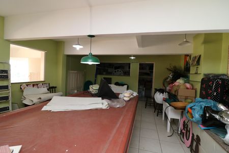 Casa à venda com 333m², 5 quartos e 4 vagasSalão de Festas