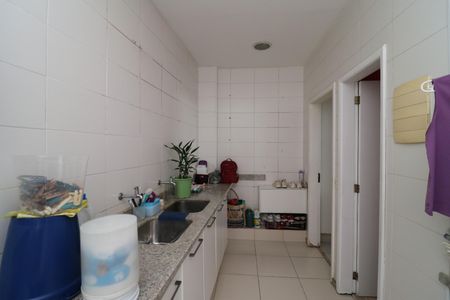 Casa à venda com 333m², 5 quartos e 4 vagasÁrea de Serviço 2