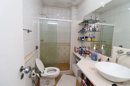 Casa à venda com 333m², 5 quartos e 4 vagasBanheiro Social