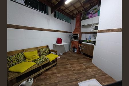 Casa à venda com 73m², 2 quartos e 2 vagas Casa à venda com 73m², 2 quartos e 2 vagasFoto 02