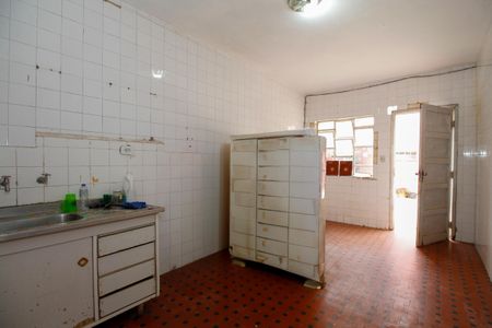 Casa à venda com 400m², 5 quartos e 2 vagas Casa à venda com 400m², 5 quartos e 2 vagasCozinha da Edícula