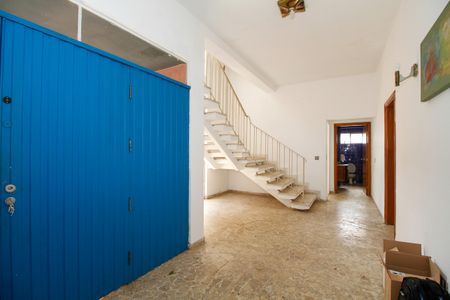 Casa à venda com 400m², 5 quartos e 2 vagas Casa à venda com 400m², 5 quartos e 2 vagasHall de Entrada