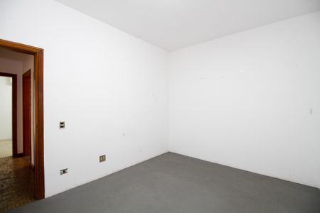 Casa à venda com 400m², 5 quartos e 2 vagas Casa à venda com 400m², 5 quartos e 2 vagasQuarto 4