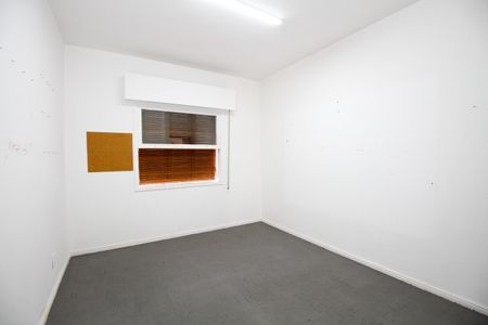 Casa à venda com 400m², 5 quartos e 2 vagas Casa à venda com 400m², 5 quartos e 2 vagasQuarto 2