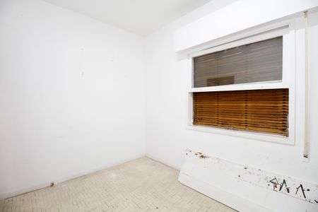 Casa à venda com 400m², 5 quartos e 2 vagas Casa à venda com 400m², 5 quartos e 2 vagasQuarto 3