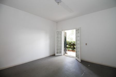 Casa à venda com 400m², 5 quartos e 2 vagas Casa à venda com 400m², 5 quartos e 2 vagasQuarto 1