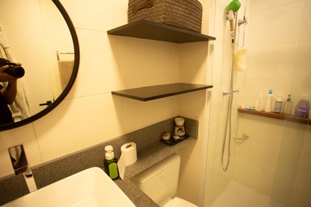 Apartamento à venda com 58m², 2 quartos e 1 vagaBanheiro do Quarto  1