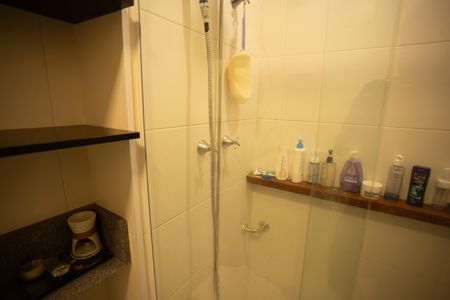 Apartamento à venda com 58m², 2 quartos e 1 vagaBanheiro do Quarto  1