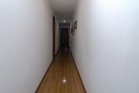 Apartamento à venda com 196m², 3 quartos e 2 vagascorredor para os cômodos_4