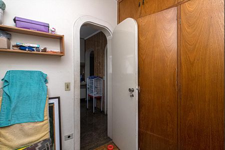 Apartamento à venda com 196m², 3 quartos e 2 vagasquarto de serviço