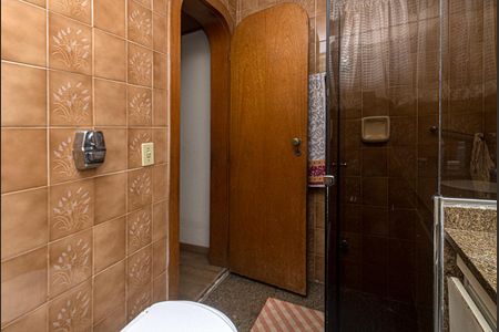 Apartamento à venda com 196m², 3 quartos e 2 vagasbanheiro na suíte1_3