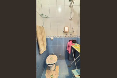 Casa à venda com 160m², 2 quartos e 1 vagaBanheiro da Suíte 2