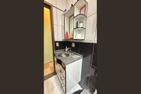 Casa à venda com 160m², 2 quartos e 1 vagaBanheiro