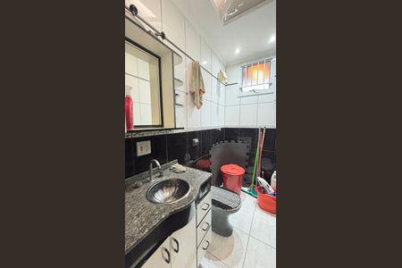 Casa à venda com 160m², 2 quartos e 1 vagaBanheiro