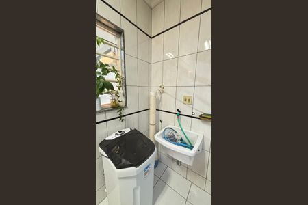 Casa à venda com 160m², 2 quartos e 1 vagaÁrea de Serviço