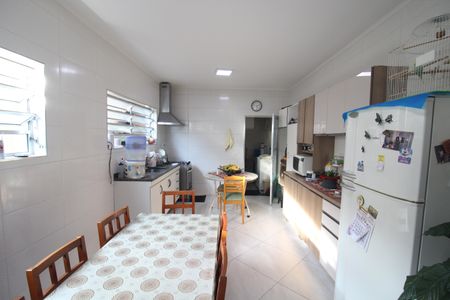 Casa à venda com 257m², 3 quartos e 2 vagasCozinha