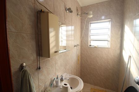 Casa à venda com 257m², 3 quartos e 2 vagasBanheiro 1