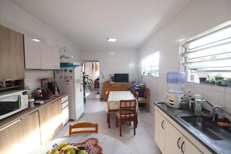 Casa à venda com 257m², 3 quartos e 2 vagasCozinha