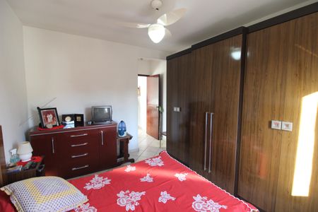 Casa à venda com 257m², 3 quartos e 2 vagasQuarto 1