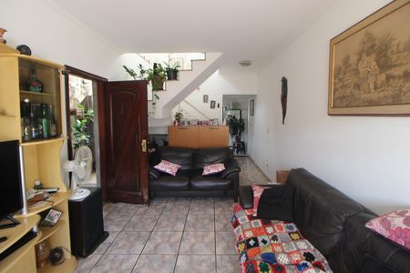 Casa à venda com 257m², 3 quartos e 2 vagasSala