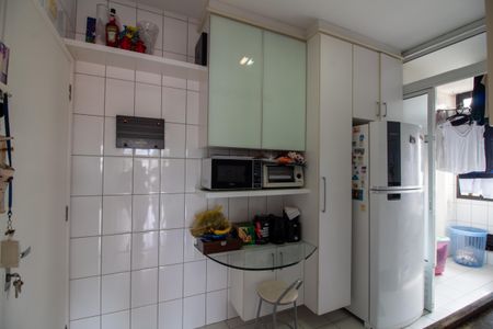 Apartamento à venda com 82m², 3 quartos e 2 vagas Apartamento à venda com 82m², 3 quartos e 2 vagasCozinha