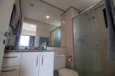 Apartamento à venda com 82m², 3 quartos e 2 vagas Apartamento à venda com 82m², 3 quartos e 2 vagasBanheiro da Suíte