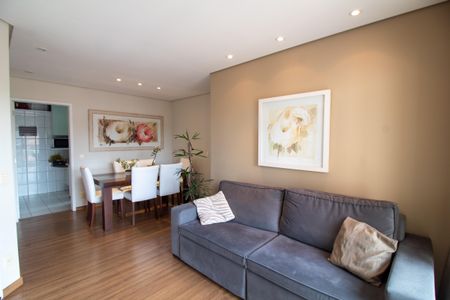 Apartamento à venda com 82m², 3 quartos e 2 vagas Apartamento à venda com 82m², 3 quartos e 2 vagasSala