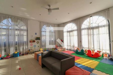 Apartamento à venda com 82m², 3 quartos e 2 vagas Apartamento à venda com 82m², 3 quartos e 2 vagasÁrea comum - Brinquedoteca