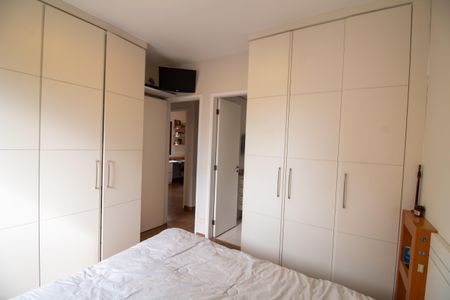 Apartamento à venda com 82m², 3 quartos e 2 vagas Apartamento à venda com 82m², 3 quartos e 2 vagasQuarto 3 - Suíte