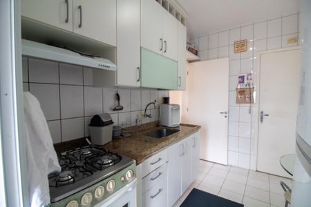 Apartamento à venda com 82m², 3 quartos e 2 vagas Apartamento à venda com 82m², 3 quartos e 2 vagasCozinha