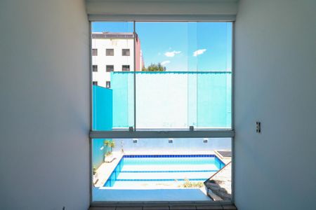 Casa à venda com 300m², 3 quartos e 4 vagas Casa à venda com 300m², 3 quartos e 4 vagasvista da suíte 2