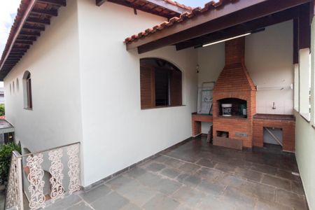 Casa à venda com 190m², 3 quartos e 2 vagasSalão de Festas