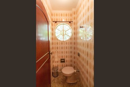 Casa à venda com 190m², 3 quartos e 2 vagasLavabo