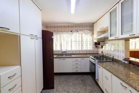 Casa à venda com 190m², 3 quartos e 2 vagasCozinha