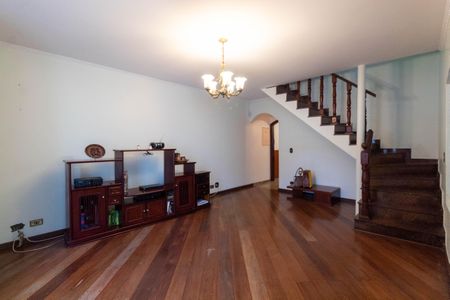 Casa à venda com 190m², 3 quartos e 2 vagasSala