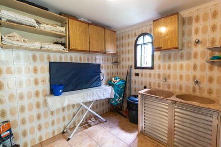 Casa à venda com 190m², 3 quartos e 2 vagasLavanderia